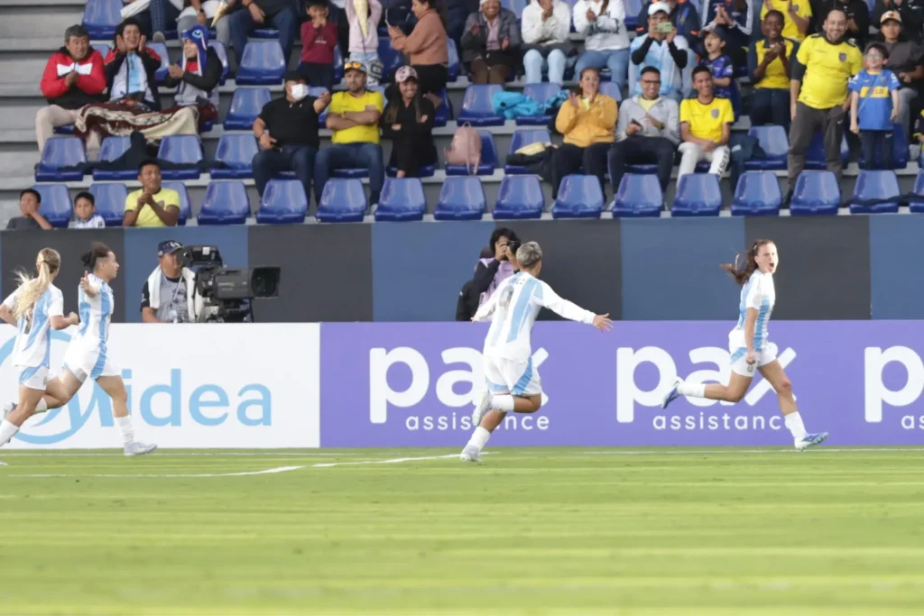 Argentina estreia com vitória sobre o Uruguai
