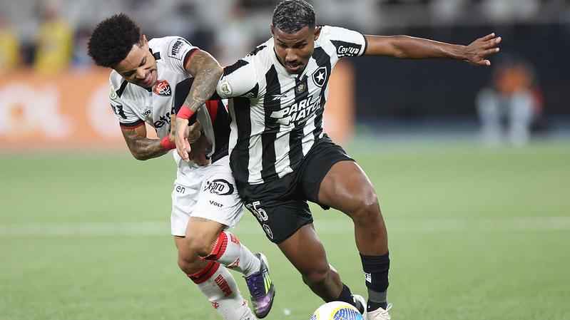 Botafogo tropeça em casa