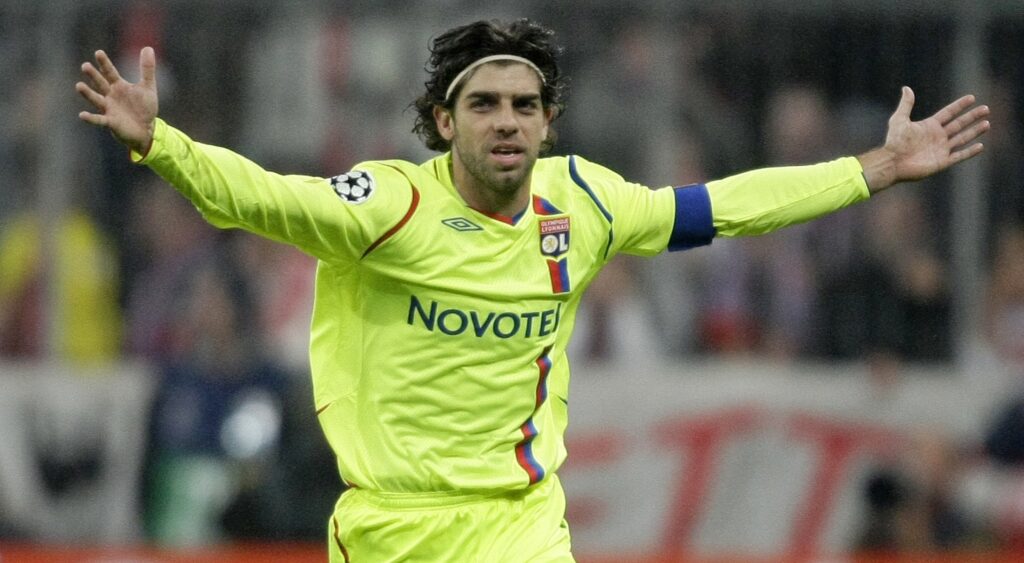 Olympique Lyon's Juninho celebrates a goal during their Champions League soccer match against Bayern Munich in Munich Juninho Pernambucano