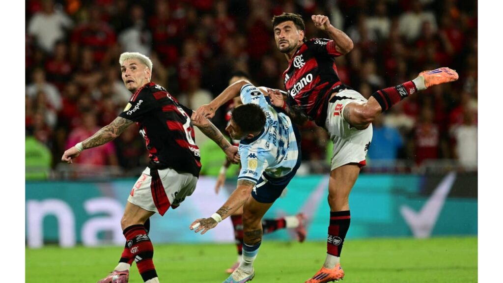 Flamengo-x-Racing-no-Maracana-scaled-aspect-ratio-512-320